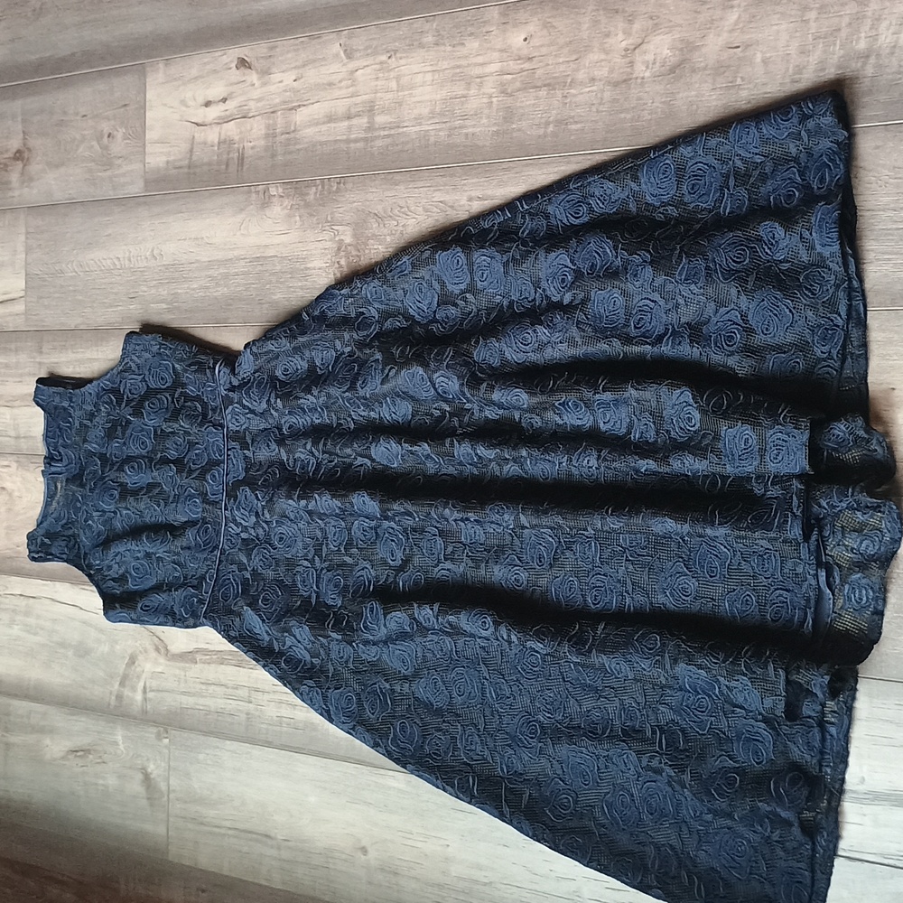 Tahari Sleeveless Floral Lace Dress Gown Navy Blue Size 4